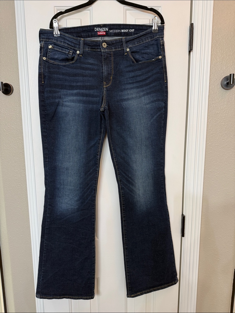 Levi's Denizen Women's Boot Cut Jeans - Dark Indigo Wash
